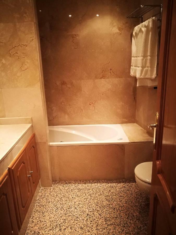 Apartamentos Torr Av America - Lopez De Hoyos - Chamartin 马德里 外观 照片